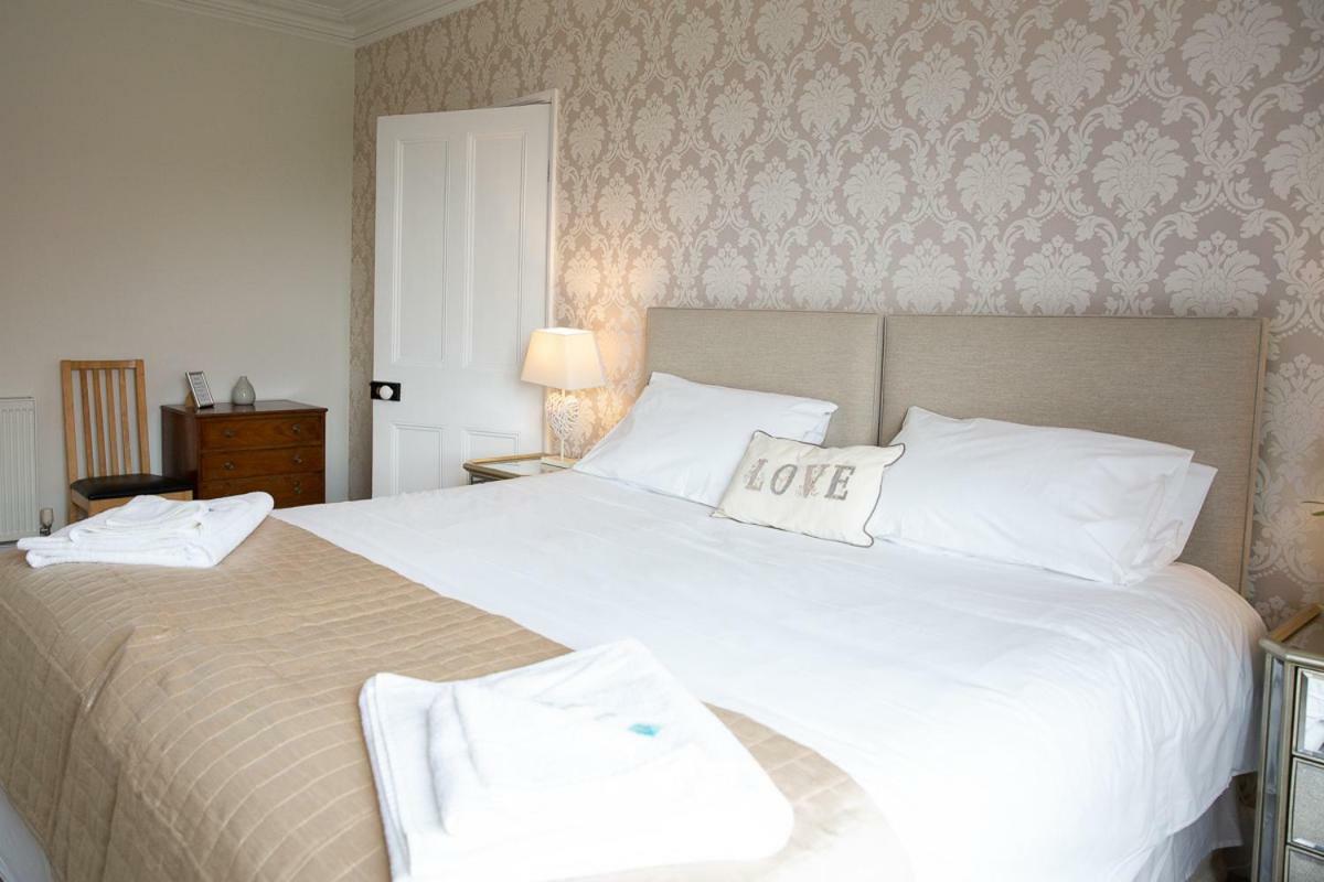 Knightor Manor Bed & Breakfast Penwithick Eksteriør bilde