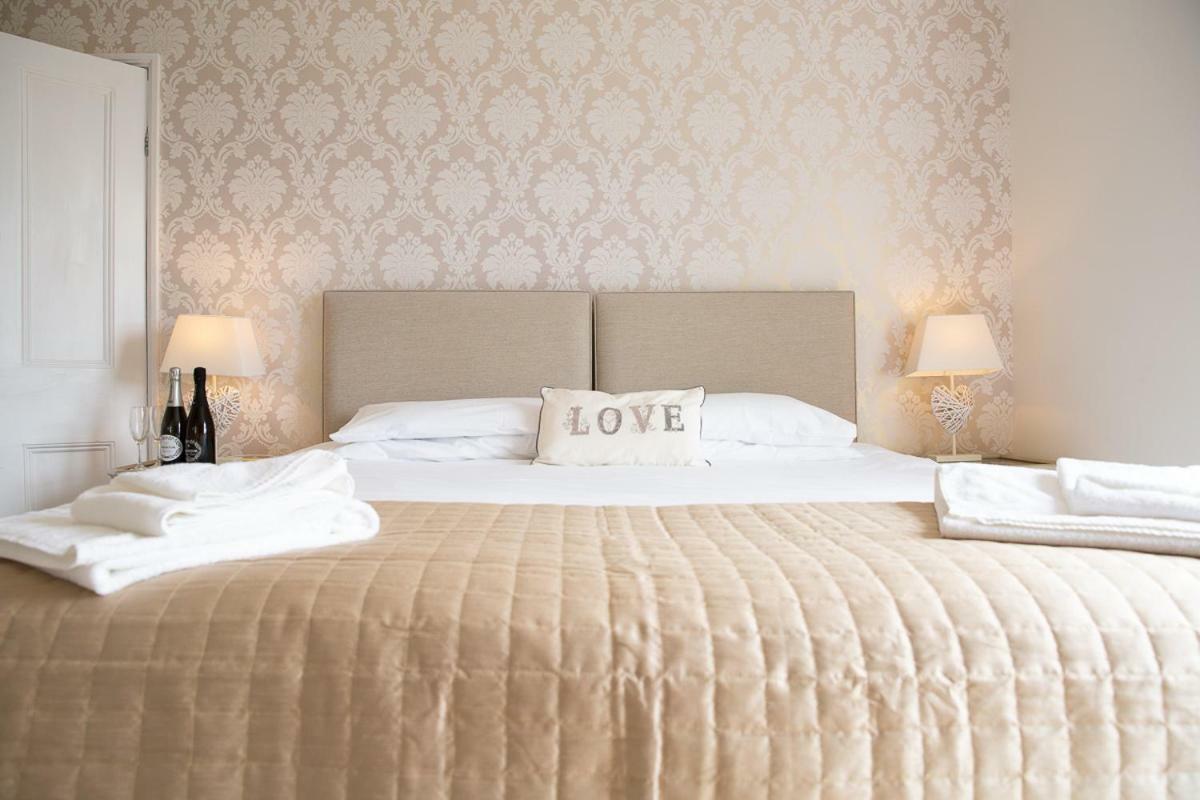 Knightor Manor Bed & Breakfast Penwithick Eksteriør bilde