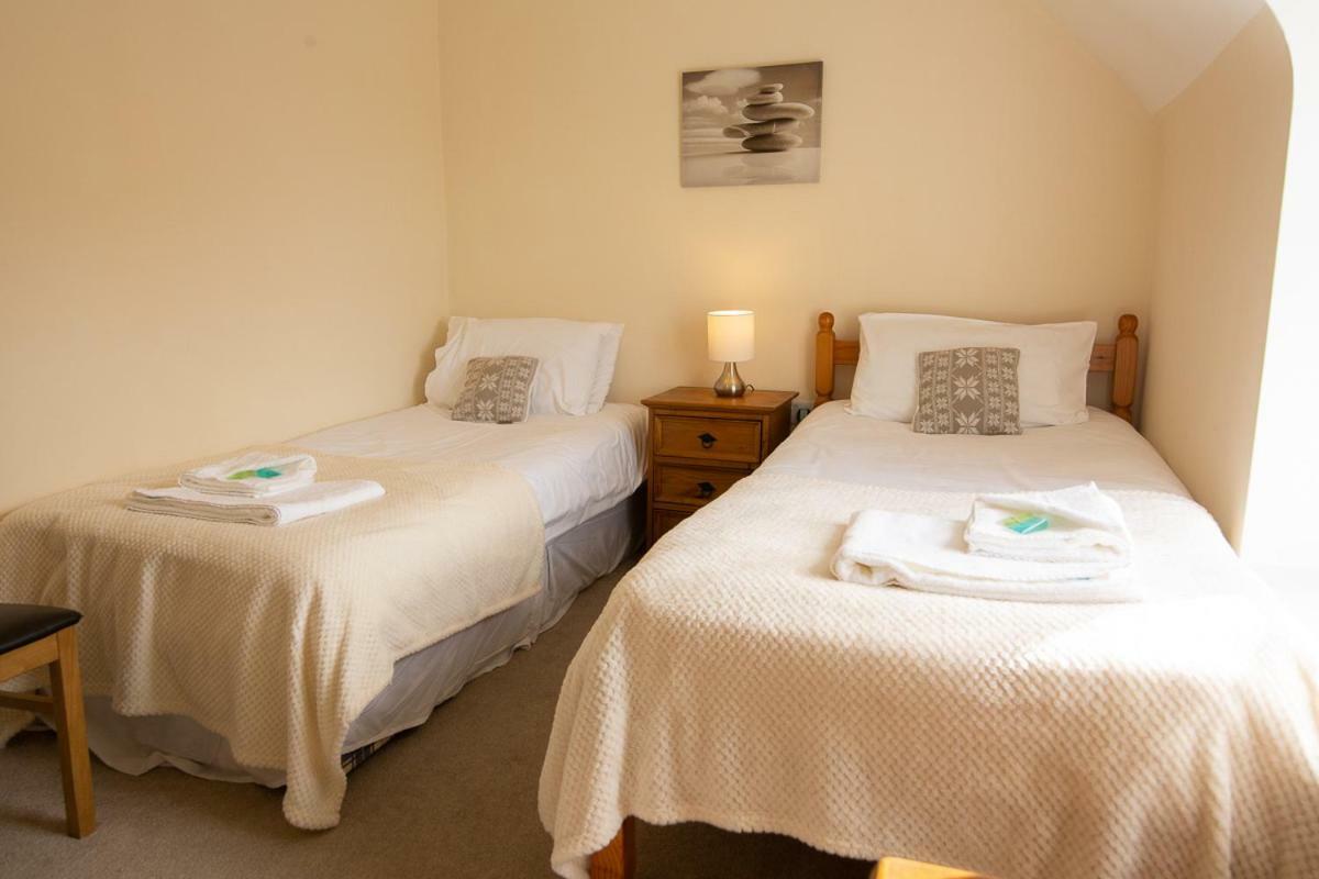 Knightor Manor Bed & Breakfast Penwithick Eksteriør bilde